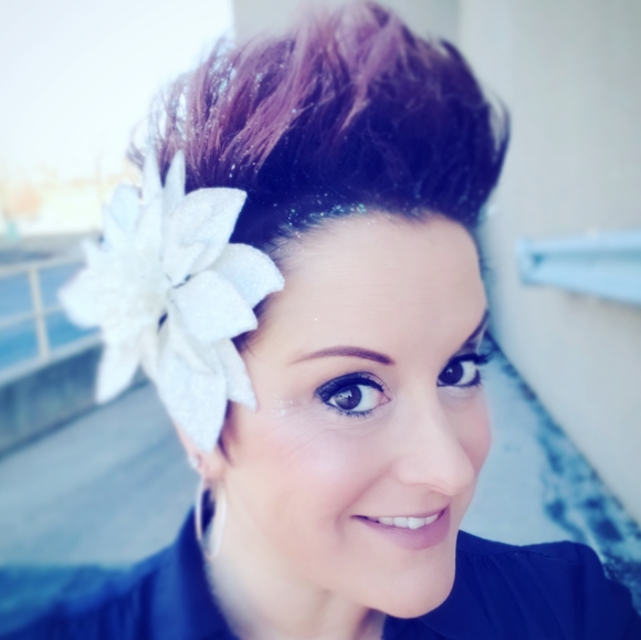 Hey YOU, I'm Jennifer! :) - Picture 3 of 7